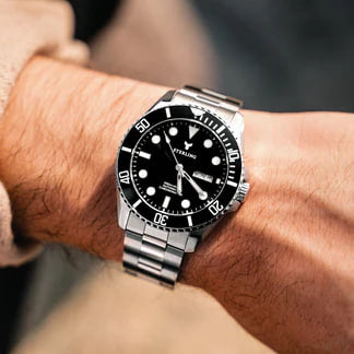 Švýcarské hodinky Oruss Sterling Ascend Submarine – Kovově černé